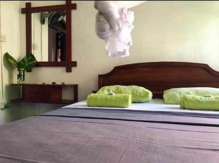 Villa Lagoonedge Hikkaduwa Buitenkant foto