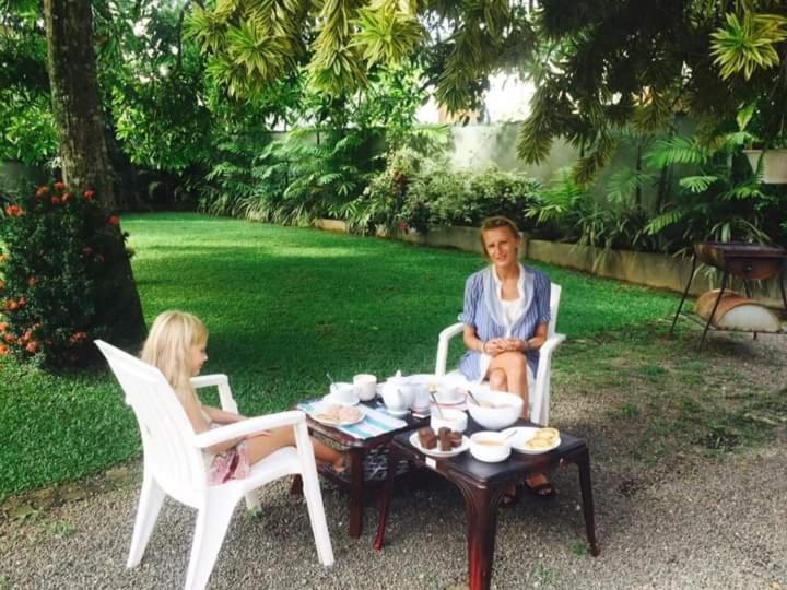 Villa Lagoonedge Hikkaduwa Buitenkant foto